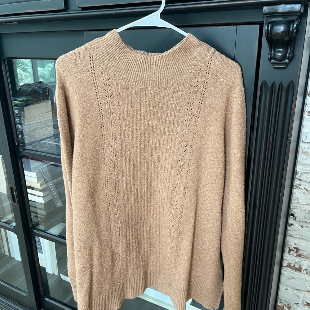 Old Navy Long Sleeve Sweater. Women’s Sz-XL. Neutral Camel. Tunic Length.